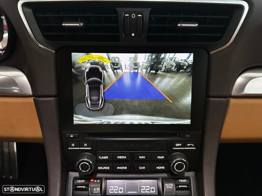 Porsche 911 Série F - 20