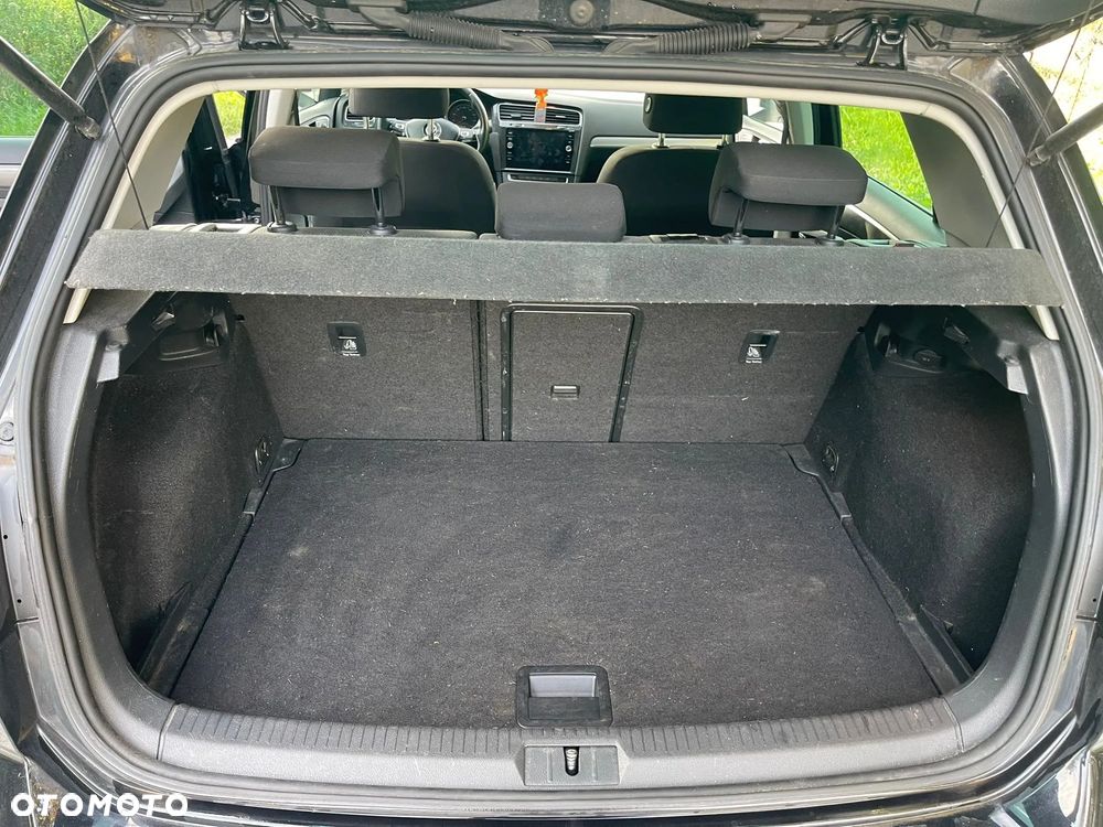 Volkswagen Golf - 13