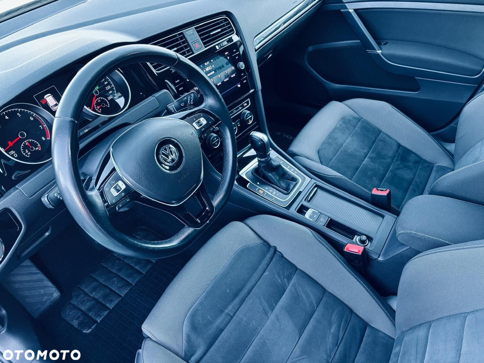 Volkswagen Golf VII 1.5 TSI BMT Evo Highline DSG - 11