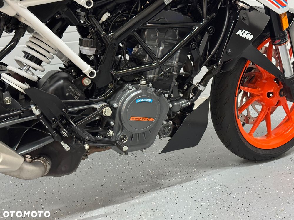 KTM Duke 125 - 16