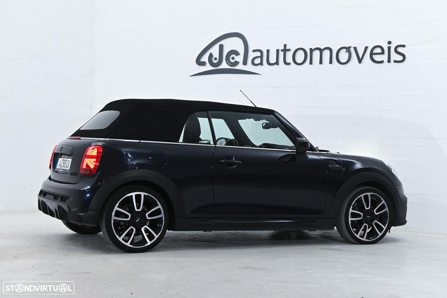 MINI Cabrio Cooper Premium JCW Auto - 7
