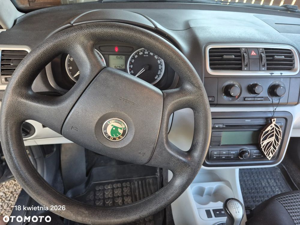 Skoda Roomster 1.4 16V Comfort - 14