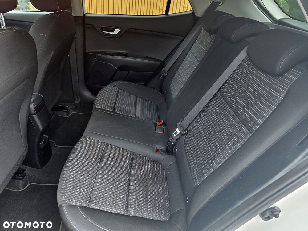 Kia Stonic - 12