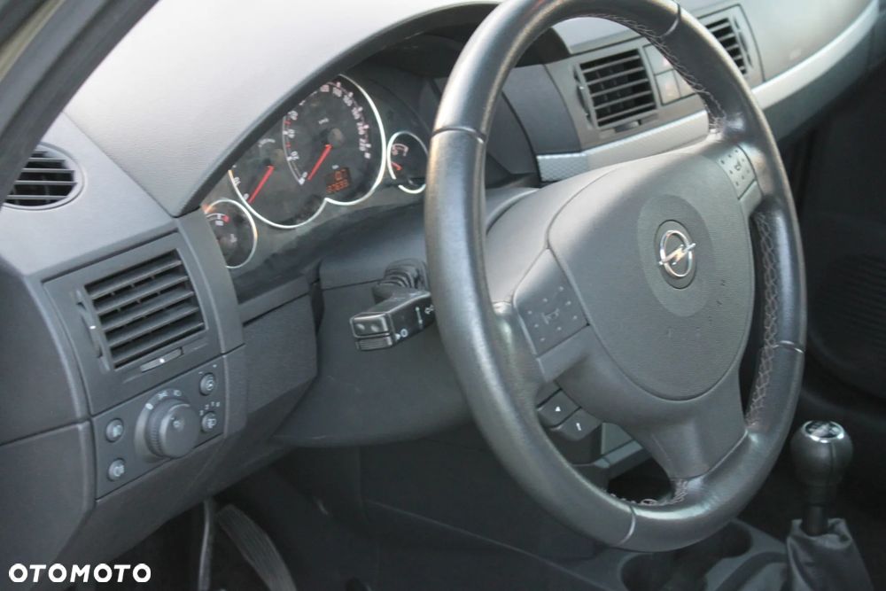 Opel Meriva - 10