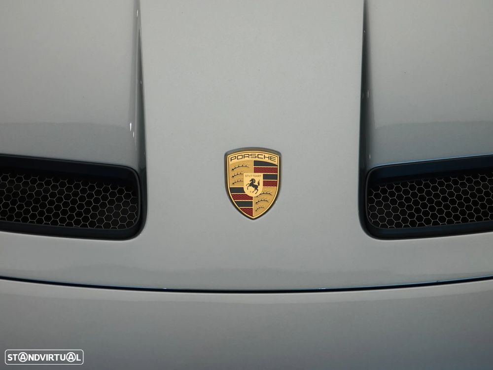 Porsche 911 (992) GT3 Touring Package PDK - 17