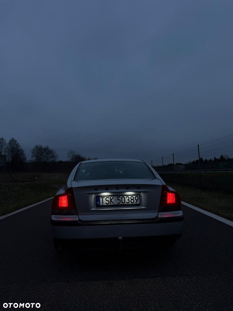 Volvo S60 2.4i - 6