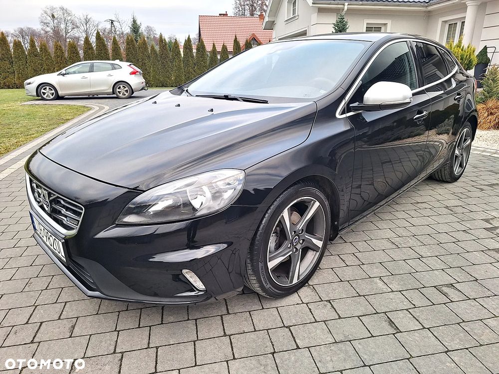 Volvo V40 D2 R Design - 13