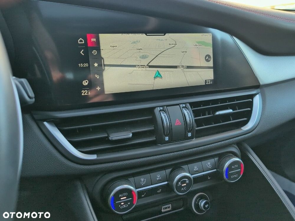 Alfa Romeo Giulia 2.0 Turbo Competizione Q4 - 24