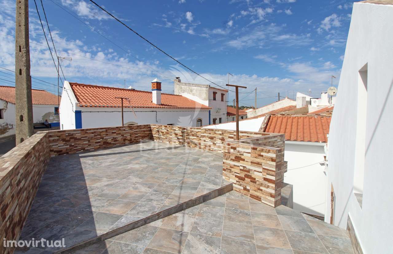 Moradia T3 e Café em Vale de Santiago - Grande imagem: 4/27