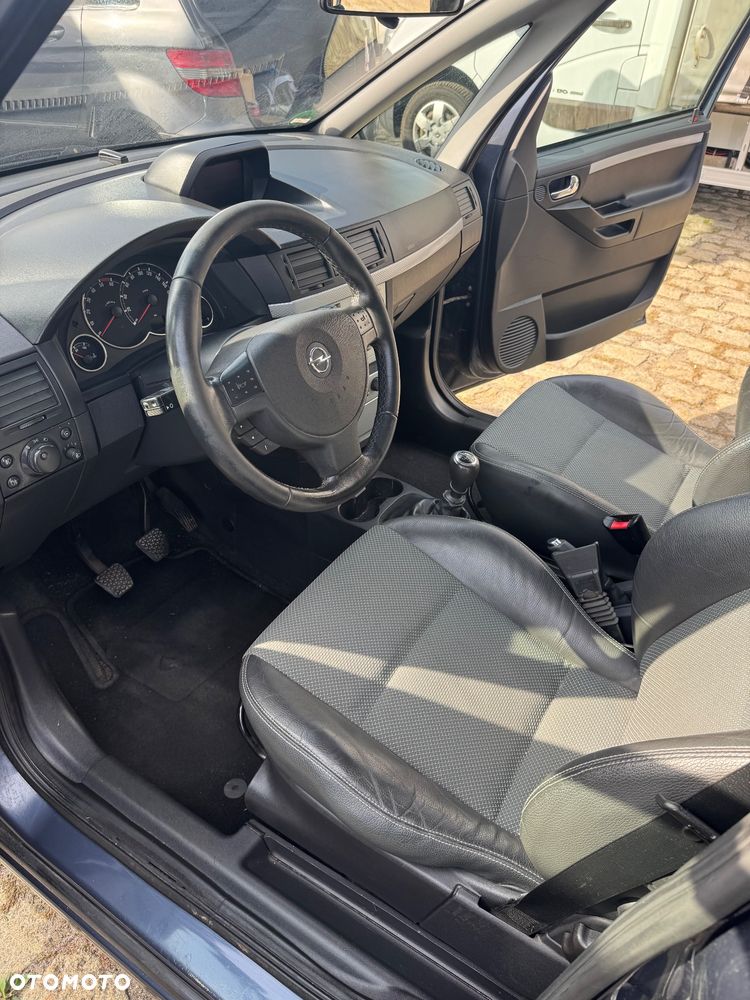 Opel Meriva 1.7 CDTI Cosmo - 17