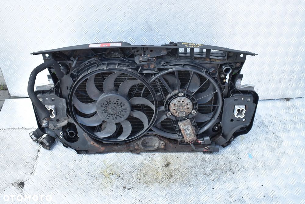 PAS PRZEDNI WZMOCNIENIE CHŁODNICE AUDI A6 C6 3.0TDI - 5