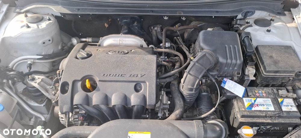 Kia Ceed - 8