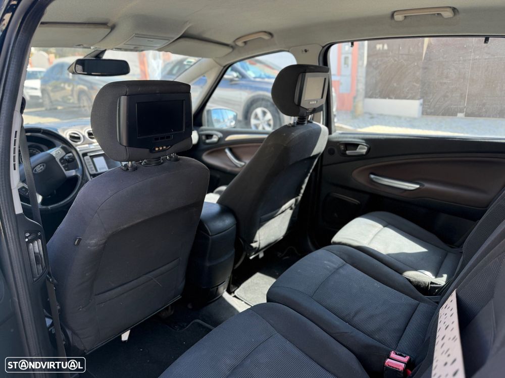 Ford S-Max 2.0 TDCi Titanium 7L - 7