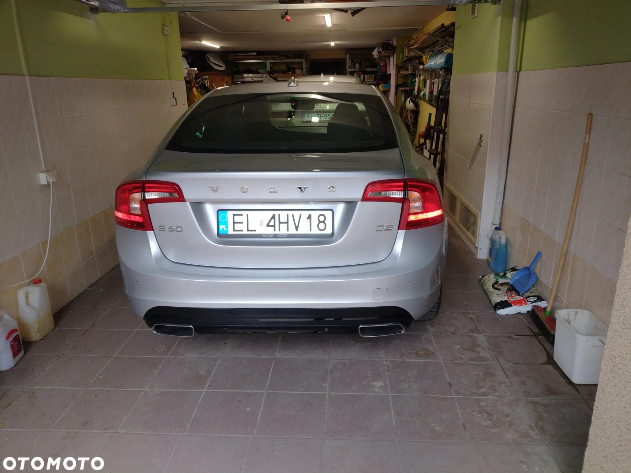 Volvo S60 D2 Drive-E Momentum - 3