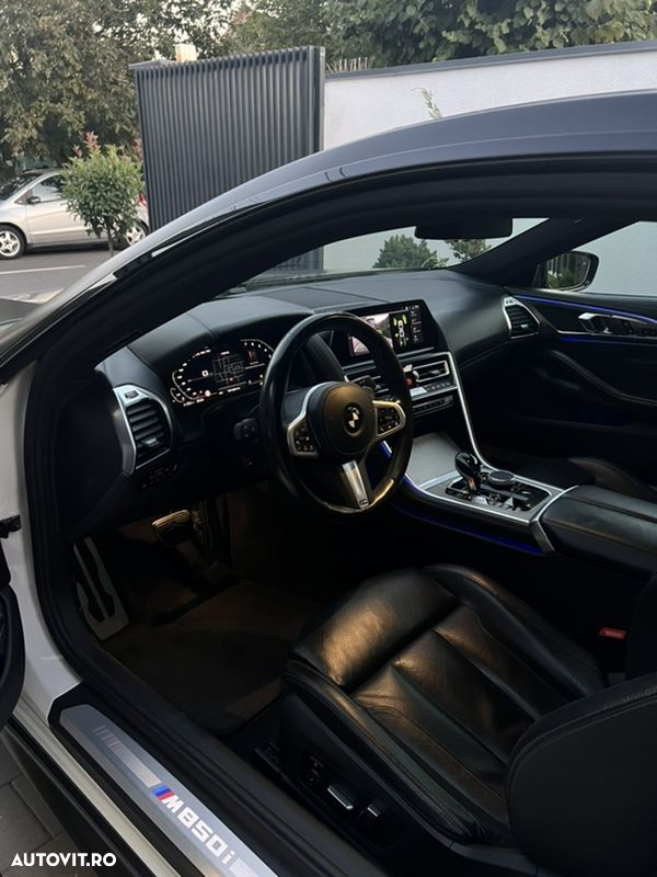 BMW M8 M850i xDrive AT - 8