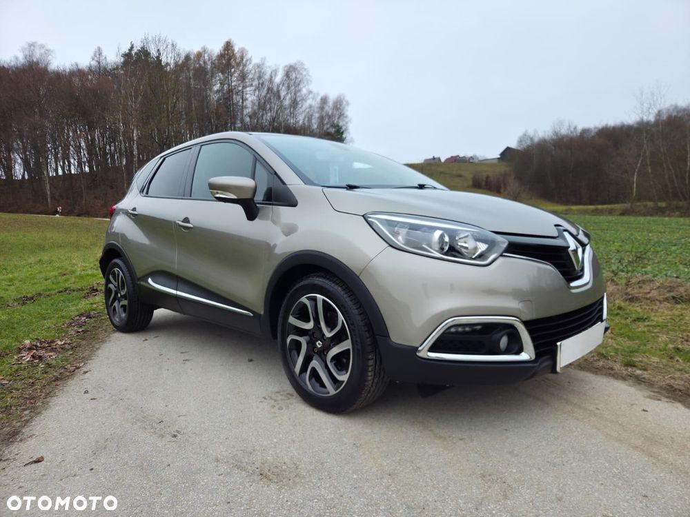 Renault Captur 1.2 TCe Helly Hansen EDC - 5