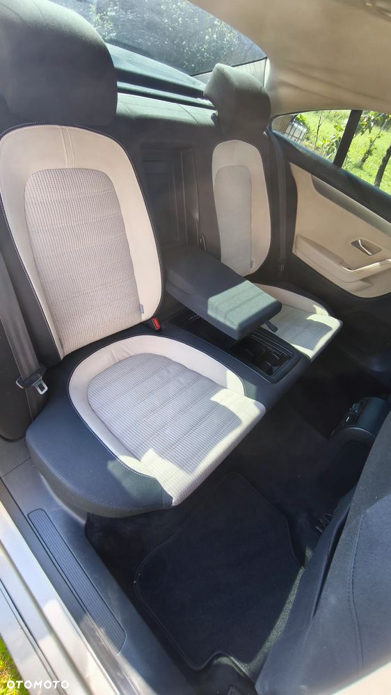 Volkswagen Passat 2.0 TDI Comfortline DSG - 24