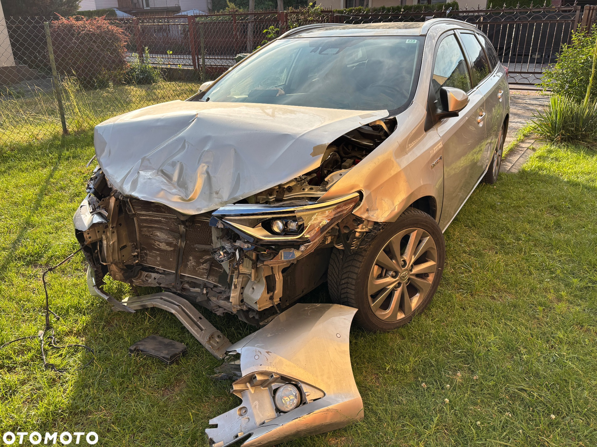 Toyota Auris 1.8 VVT-i Hybrid Automatik Touring Sports Executive - 5