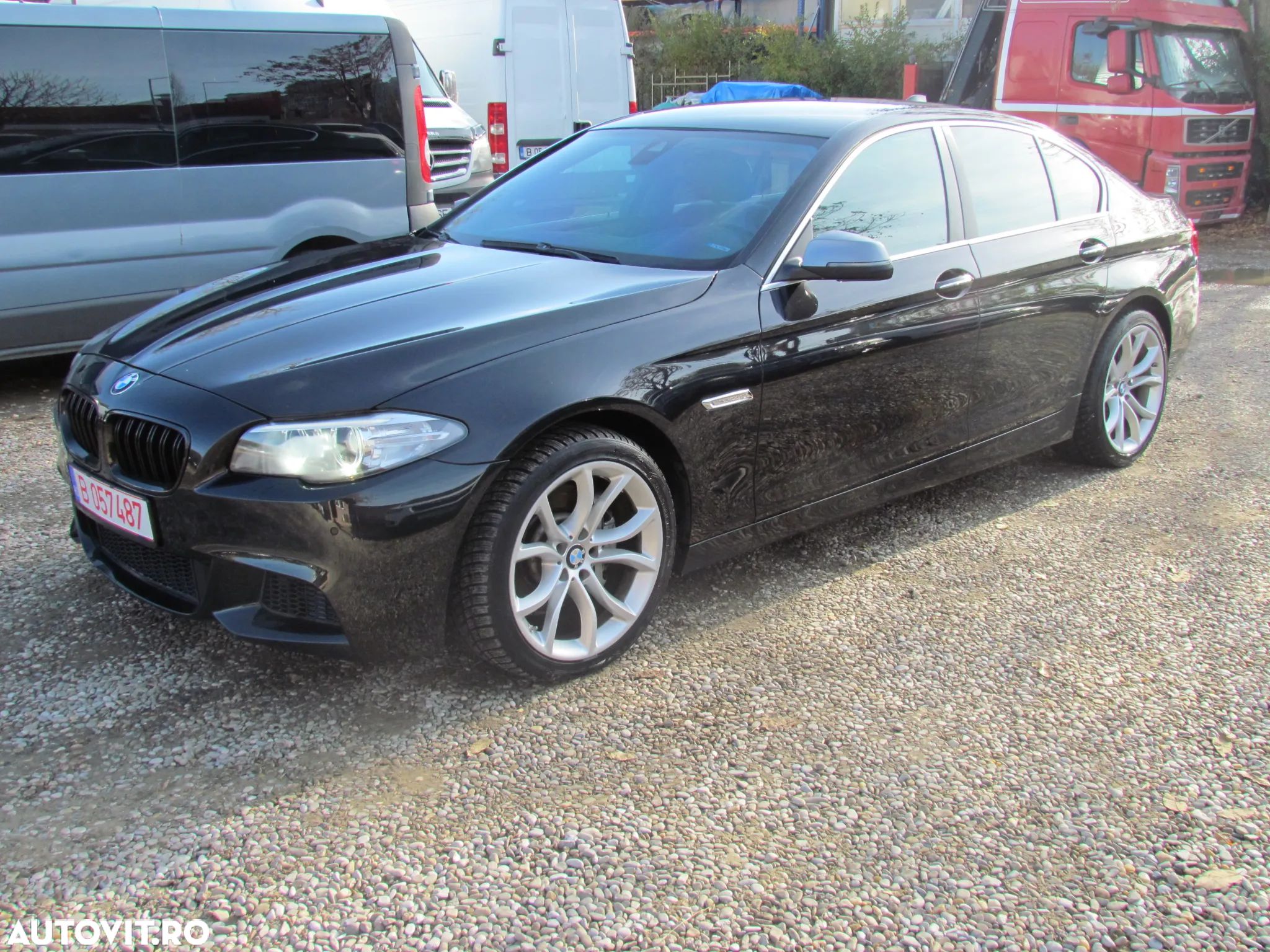 BMW Seria 5 530d xDrive Aut. - 1