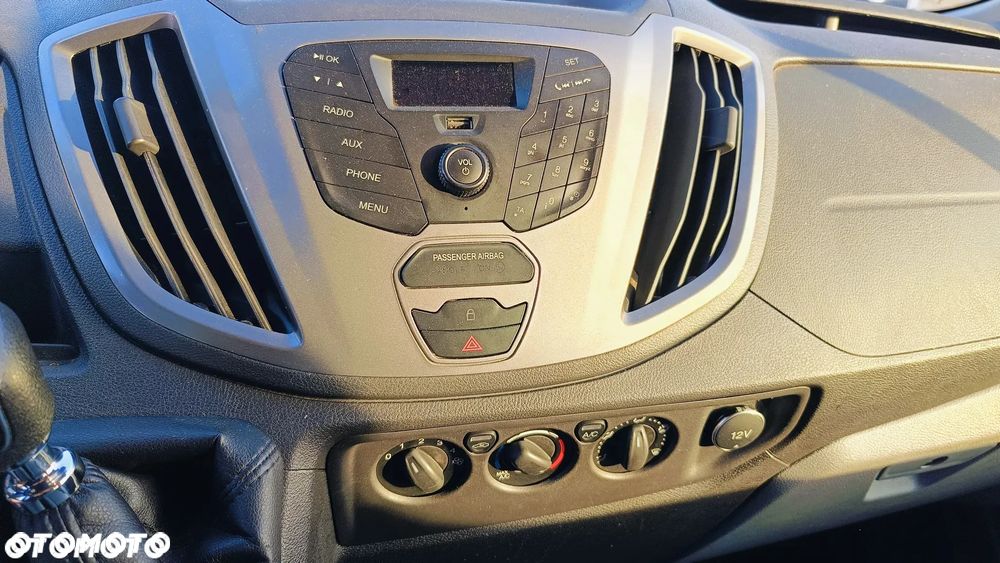 Ford Transit - 11