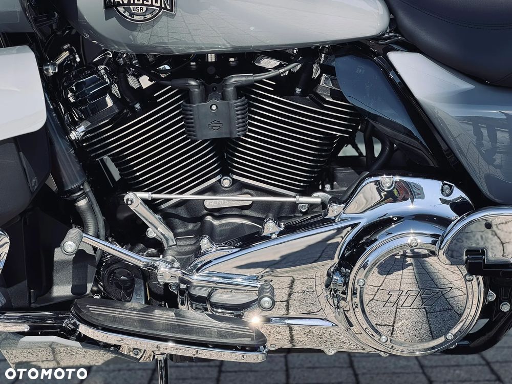 Harley-Davidson Touring Road Glide - 20