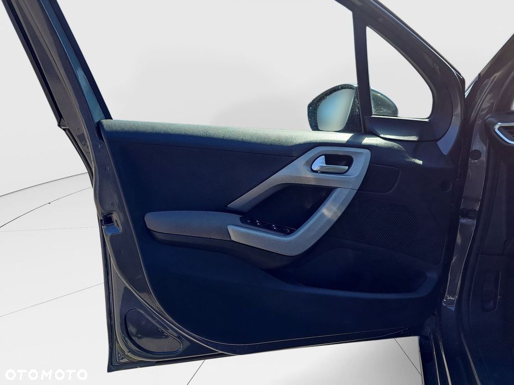 Peugeot 2008 - 16