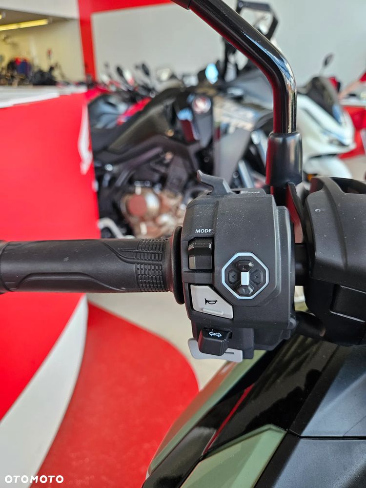 Honda NC - 12