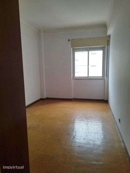 Apartamento T3 para Venda em Caneças - Grande imagem: 2/4
