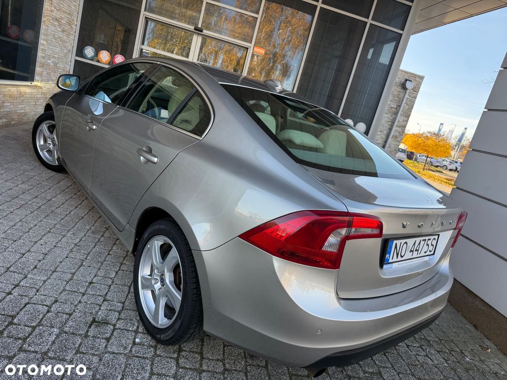 Volvo S60 - 22