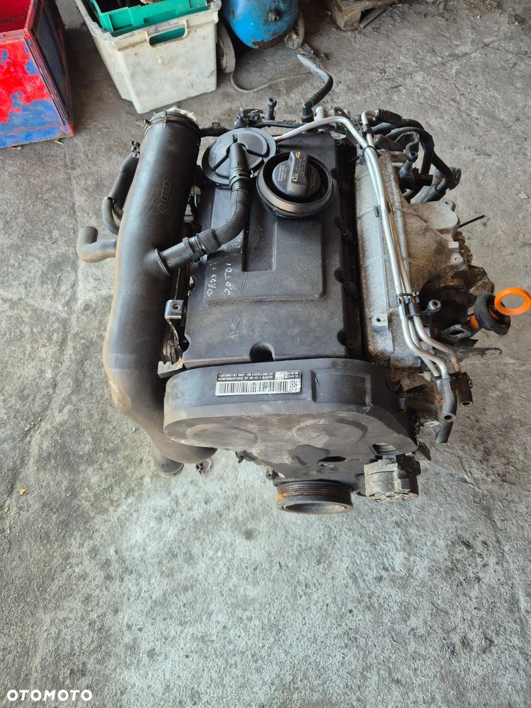SILNIK VW PASSAT B6 2.0TDI BKP KOMPLETNY - 1