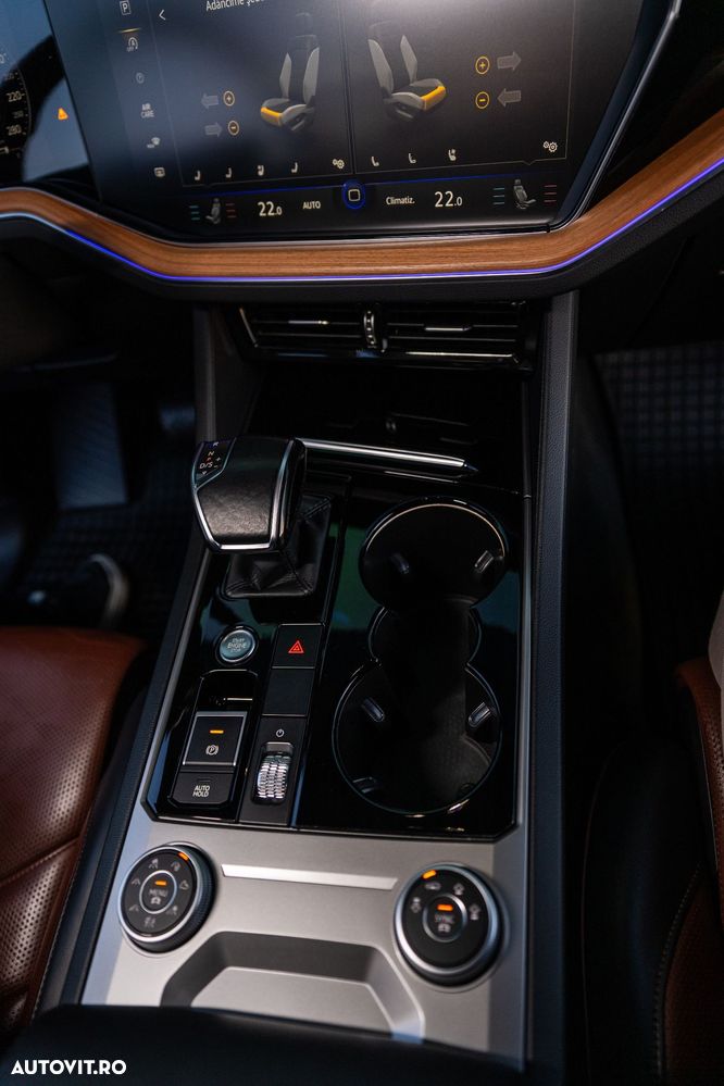 Volkswagen Touareg - 20