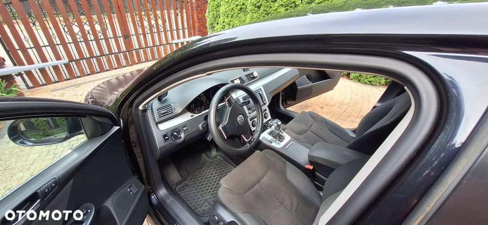 Volkswagen Passat 2.0 TDI DPF Comfortline DSG - 10