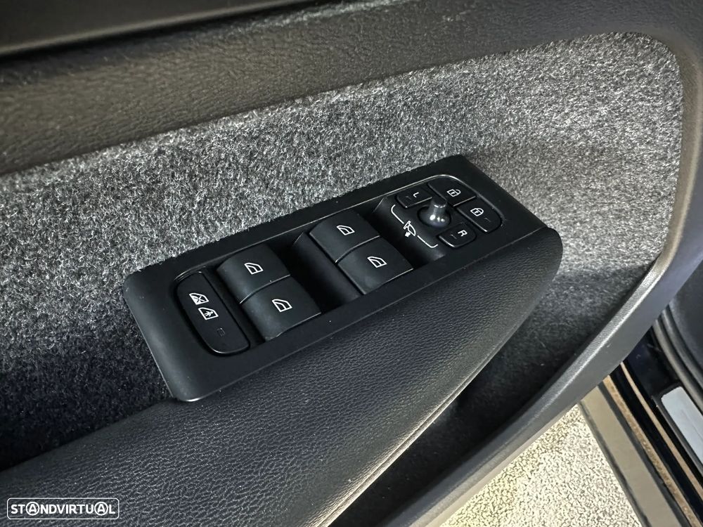 Volvo C40 Recharge Plus - 21