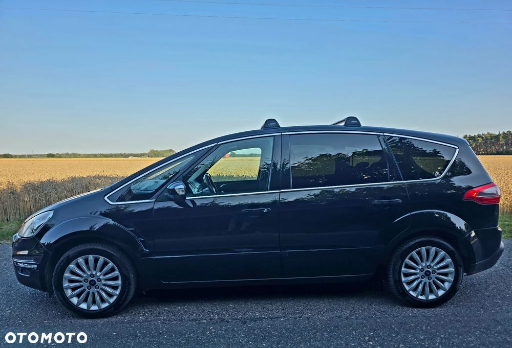 Ford S-Max - 12