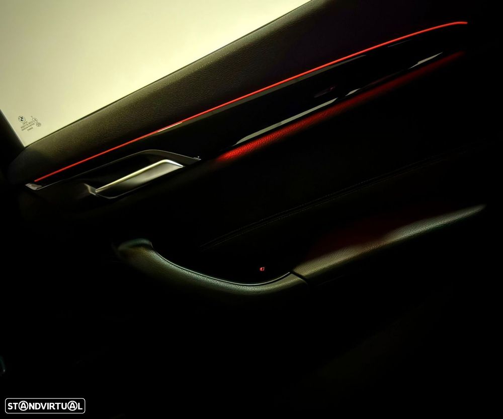 BMW X1 16 d sDrive Auto xLine - 13