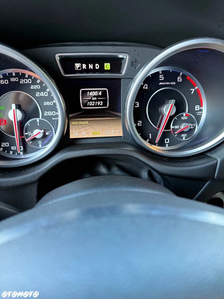 Mercedes-Benz Klasa G 63 AMG AMG SPEEDSHIFT 7G-TRONIC - 15