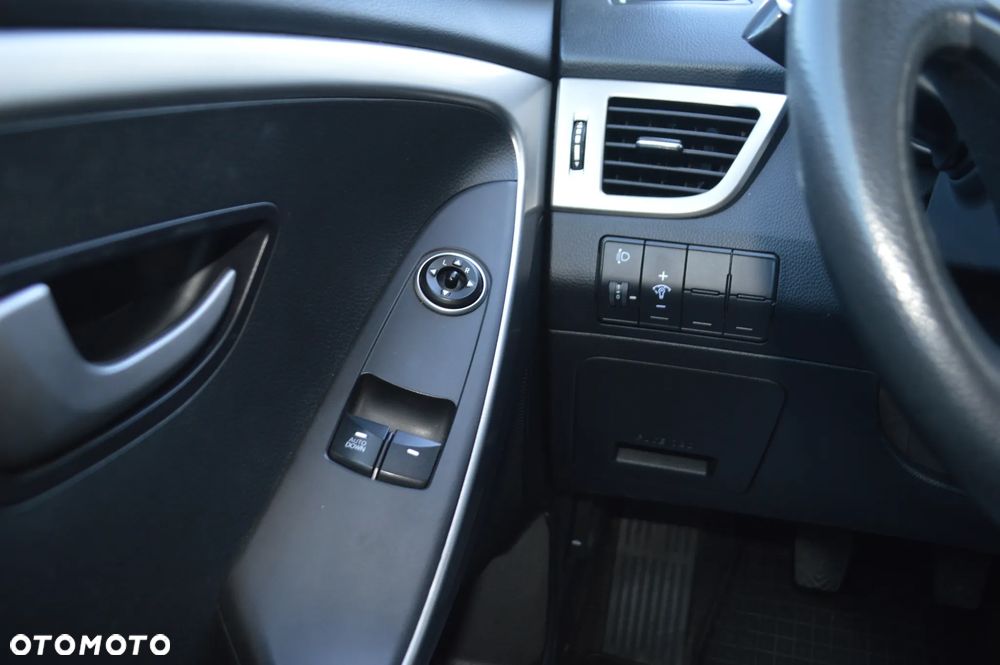 Hyundai i30 - 11