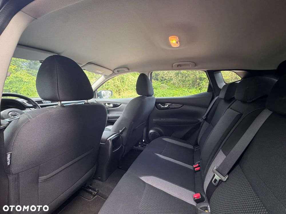 Nissan Qashqai 1.2 DIG-T Acenta Xtronic EU6 - 10
