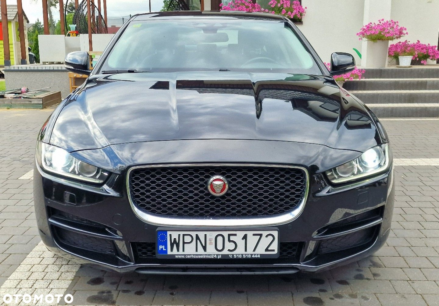 Jaguar XE - 9