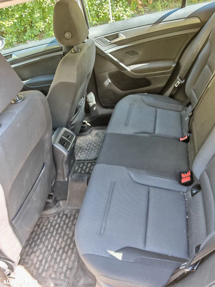 Volkswagen Golf 2.0 TDI Comfortline - 6