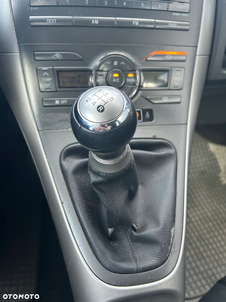 Toyota Auris 1.6 VVT-i Sol - 5