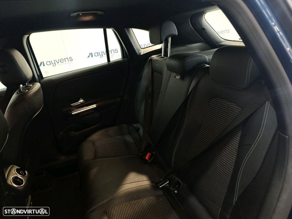 Mercedes-Benz GLA 200 d Progressive - 9