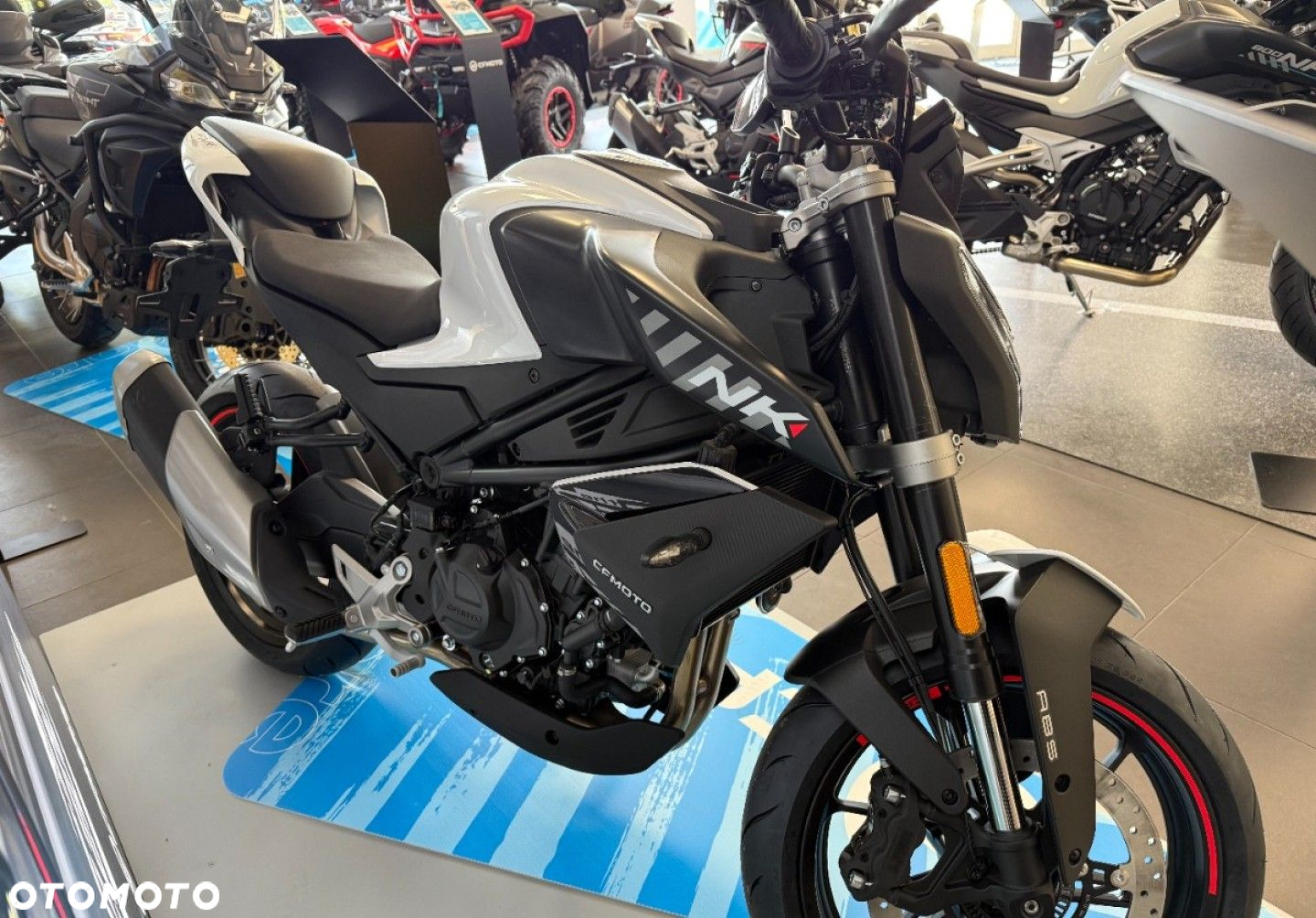 CFMoto NK - 8
