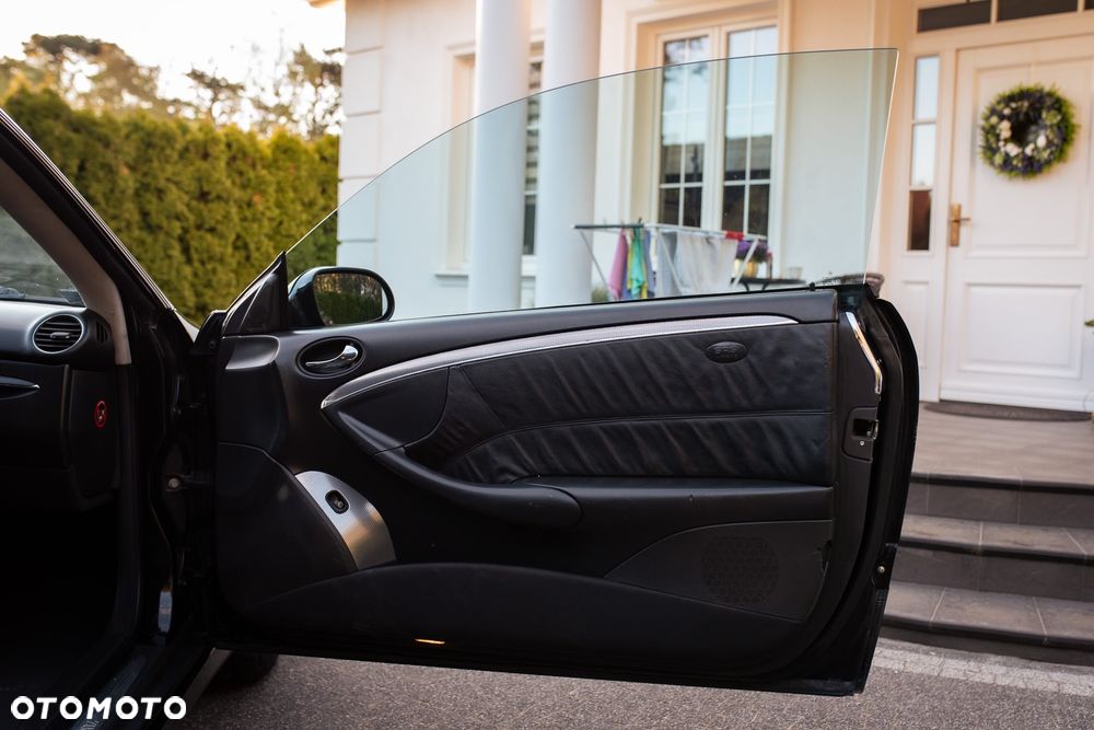 Mercedes-Benz CLK - 11