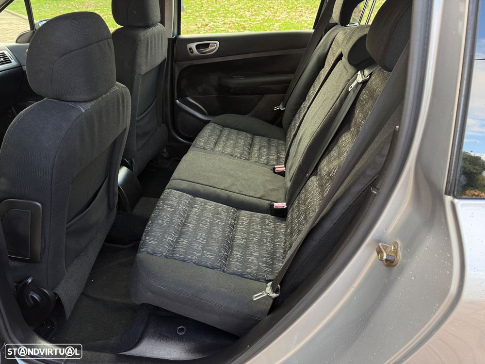 Peugeot 307 Break 1.4 HDi XR - 13