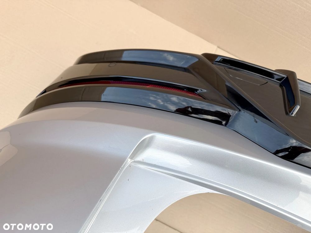 Zderzak Tylny Lamborghini URUS SE, kompletny - tył - 11