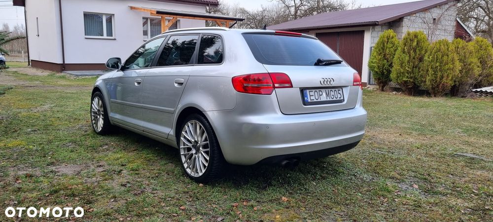 Audi A3 Sportback 1.8 TFSI Quattro Ambiente - 6