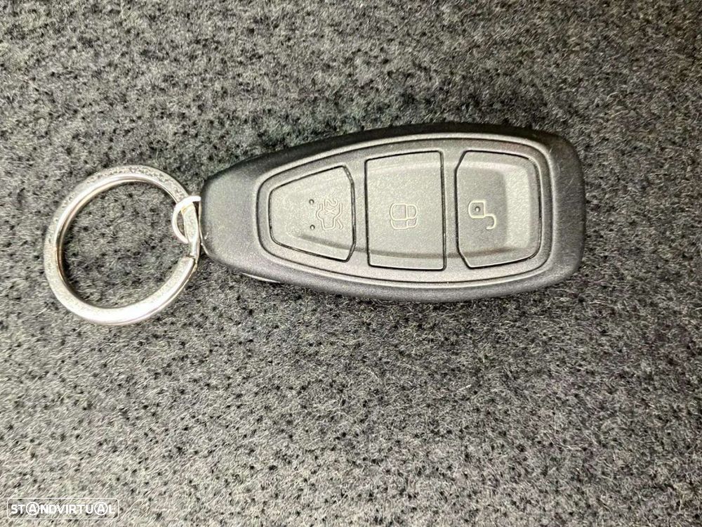 Ford Fiesta 1.0 EcoBoost Titanium - 19