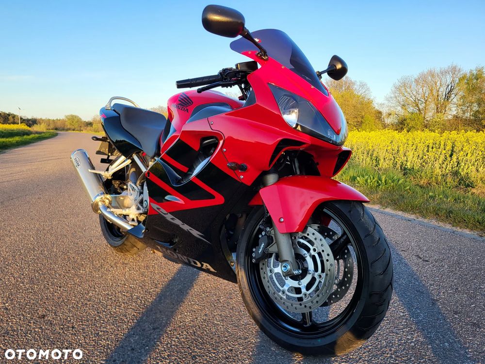 Honda CBR - 9