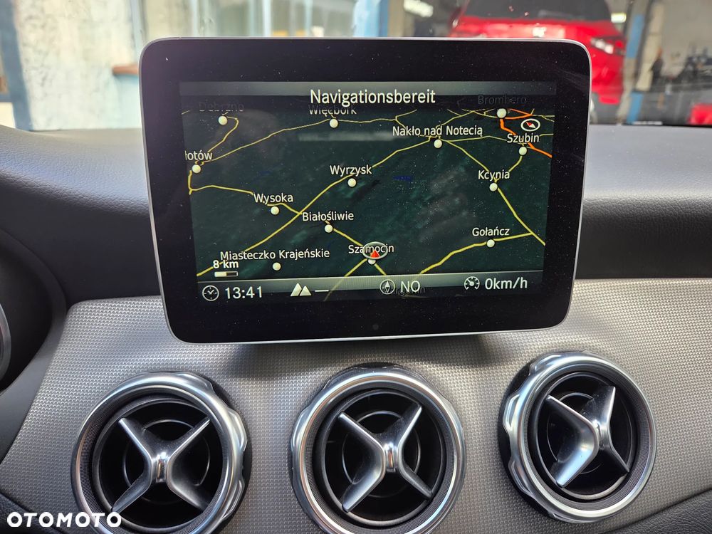Mercedes-Benz GLA - 19